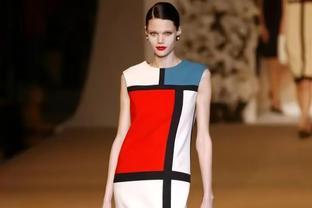 时尚界最经典的8<span style='color:red'>条</span>连衣裙！