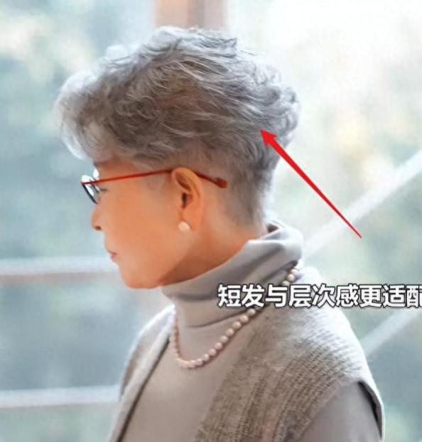 “短发”是最适合中年女人的发型，看孙俪就知道了，太显年轻