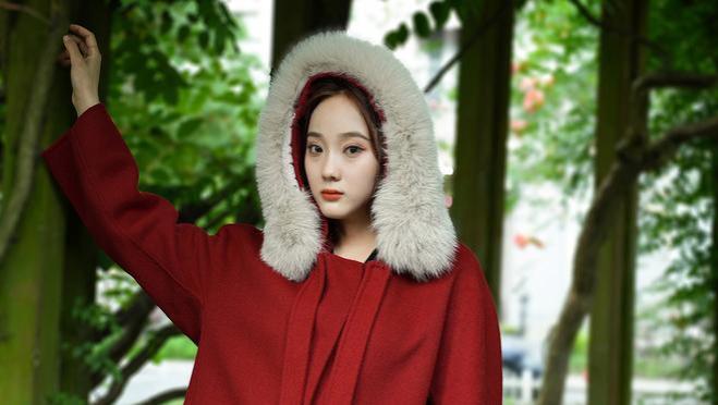 羊毛的温<span style='color:red'>暖</span>时尚的外观，揭秘双面羊毛大衣的时尚秘密