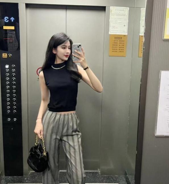 为什么大家都不穿短裤了？观上海女生的“长裤”搭配，多时髦高级
