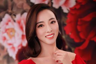 <span style='color:red'>央</span><span style='color:red'>视</span>最美主持人李思思衣品超好！一袭红裙出席活动，气质不输董卿
