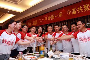 大学毕业在<span style='color:red'>一</span><span style='color:red'>线</span><span style='color:red'>城</span><span style='color:red'>市</span><span style='color:red'>打</span>拼好，还是在老家<span style='color:red'>上</span><span style='color:red'>班</span>好？毕业10<span style='color:red'>年</span>才<span style='color:red'>想</span>明白