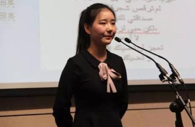 大学生就业难原因多样，不仅因为就业机会有限，学生应学会自查