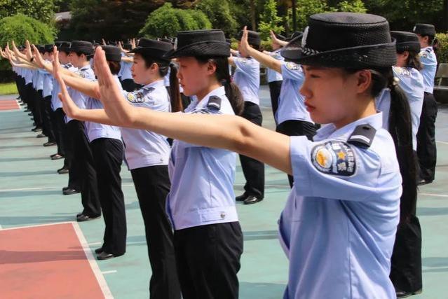 辅警转正不再是空谈，满足条件可拥有事业编制，工资待遇也会提升