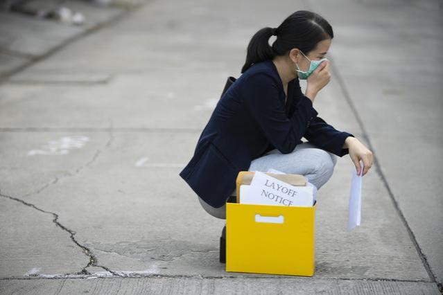 女员工产假期间绩效为0，遭解雇后要求赔偿、补薪超16万，法院判了