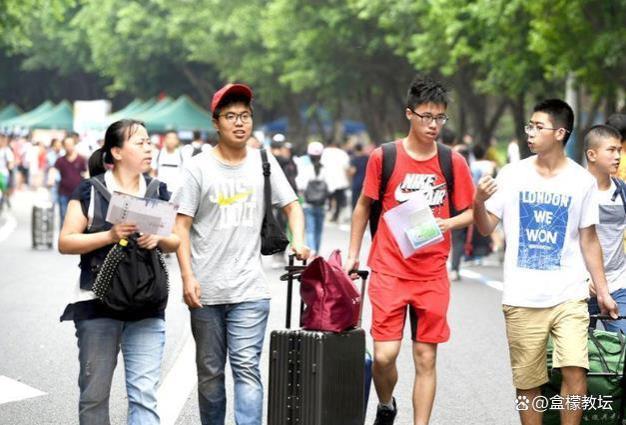 铁饭碗稳定性受影响，多种事业编制取消，公务员参聘制！