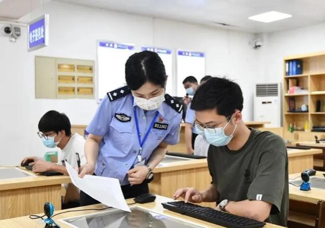 下半年辅警公开招聘，工资待遇不高但增加一项福利，看着让人眼红