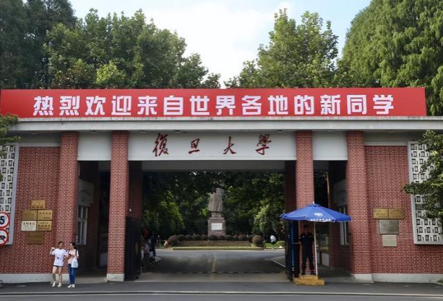 国家再强大也承受不了这么多大学生，复旦教授，道出就业难的原因