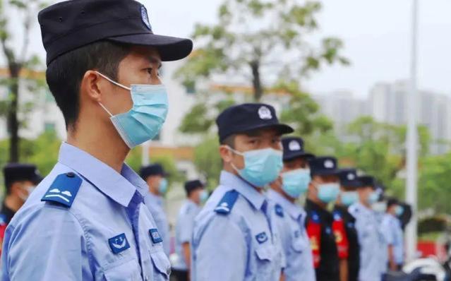 辅警扎堆离职，老辅警直言：不是薪资的事，而是真的熬不动了