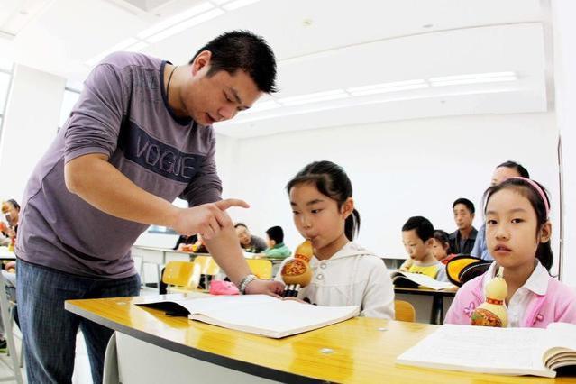 好消息卷席教师：普调基本工资标准出炉，9月薪资将有“惊喜”