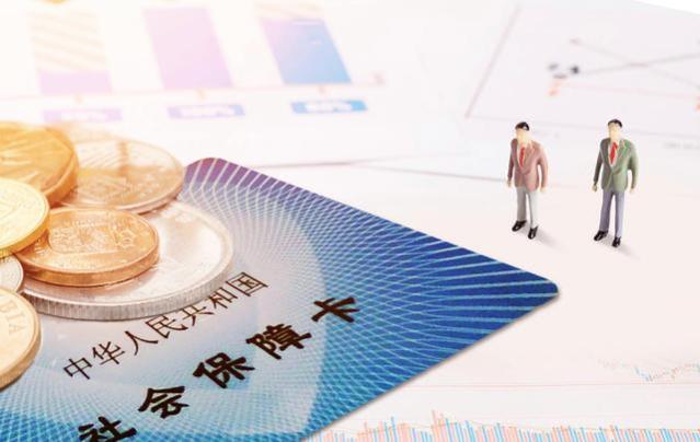 8月起，养老金将迎来重算补发，有人可以补发3000元以上