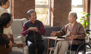 丁佐宏教授：把70岁定义为中年，60岁以上再就业，减轻养老金负担