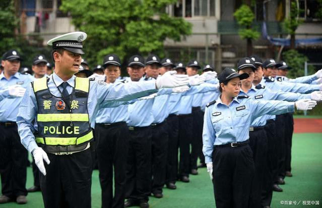 大专学历就有机会，辅警工作满2年可入编，考公难这捷径你考虑吗