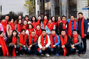 <span style='color:red'>退</span><span style='color:red'>休</span><span style='color:red'>同</span>学聚会，好友问<span style='color:red'>我</span>的养老金，<span style='color:red'>我</span>说只<span style='color:red'>有</span>9998，她悄悄把<span style='color:red'>我</span><span style='color:red'>拉</span><span style='color:red'>黑</span>