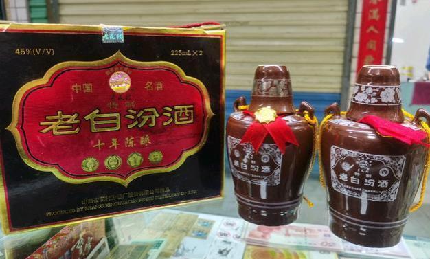 茅台前员工透露：飞天附赠的酒杯，不只是喝酒的