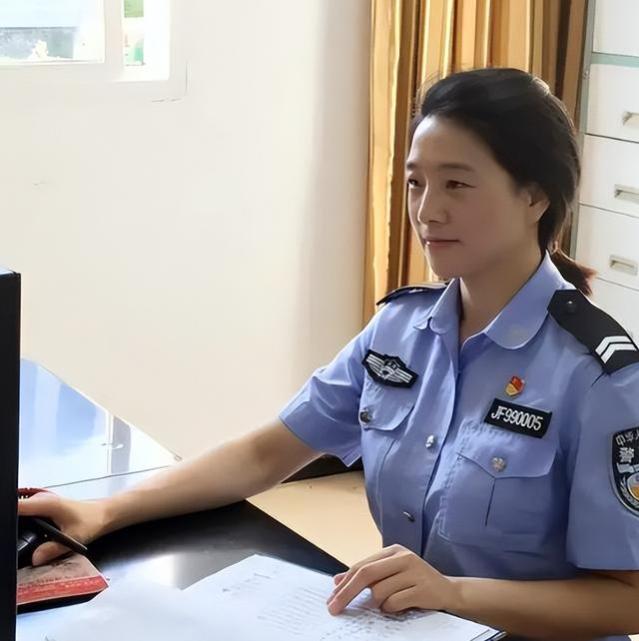 “熬了九年还没出头”，老辅警只能抱憾离职：学历竟成了绊脚石