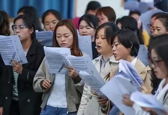 教师工资新标准，9月开学后实行绩效“新方案”