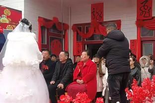 婆婆让<span style='color:red'>我</span>上交<span style='color:red'>工</span>资，否则收<span style='color:red'>回</span>婚房，离婚<span style='color:red'>前</span><span style='color:red'>我</span><span style='color:red'>用</span><span style='color:red'>一</span><span style='color:red'>招</span>出<span style='color:red'>了</span>恶气