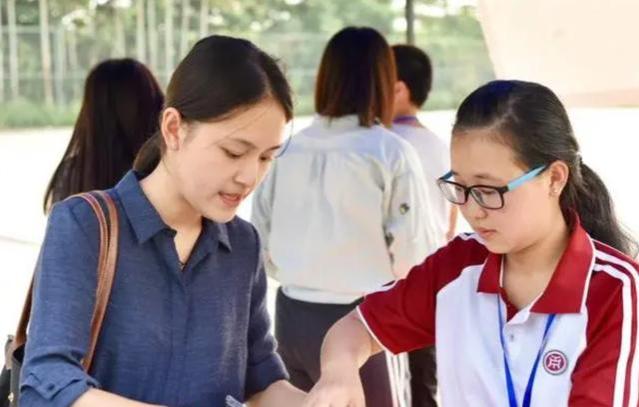 大运会顺利结束，大学生心目中理想就业城市更新，成都排名惊人