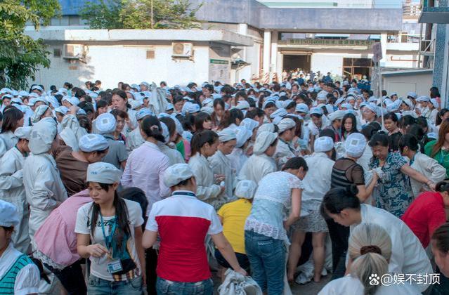 一个很可怕的现实，普通在工厂打工人，连100平米的房子都买不起