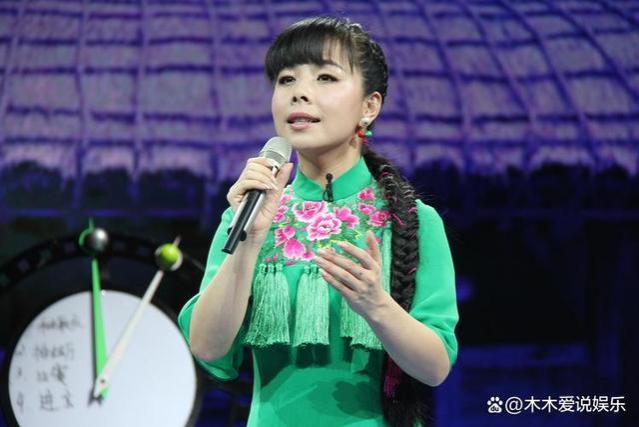 王二妮：23岁成名，放弃百万年薪下嫁农村，如今被婆婆宠成公主