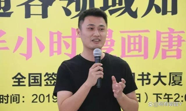 在李铁的建议下，张泉灵向央视递交了辞职信，开始新的事业