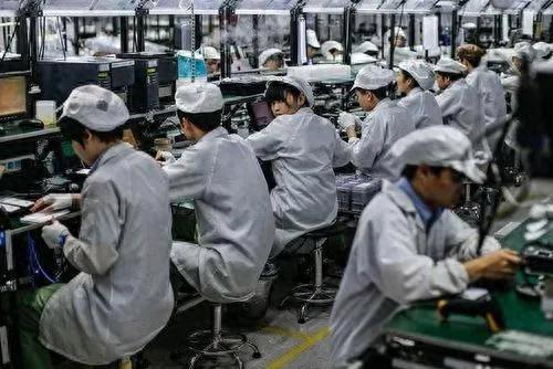 消失的中国工厂，回不去的8小时工作制，打工人：不要压榨工人了