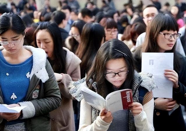 体制内辞职是明智的选择吗？如何成功跳槽，博士一句话点明要点