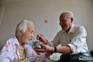 68岁老人哭诉：每月退休金7000，可晚年生活却过得很凄惨
