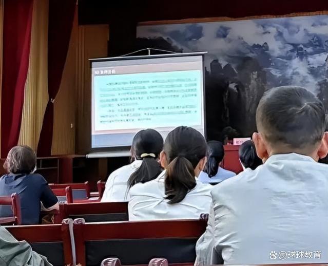 学生总结考公经验：上岸了千万别发朋友圈，没人恭喜，全是嫉妒