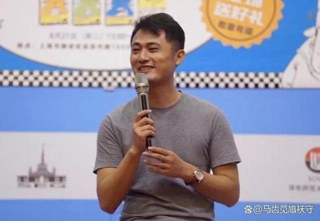 李铁妻子张泉灵未经他同意，就私自辞职央视，去上海会见80后二混子