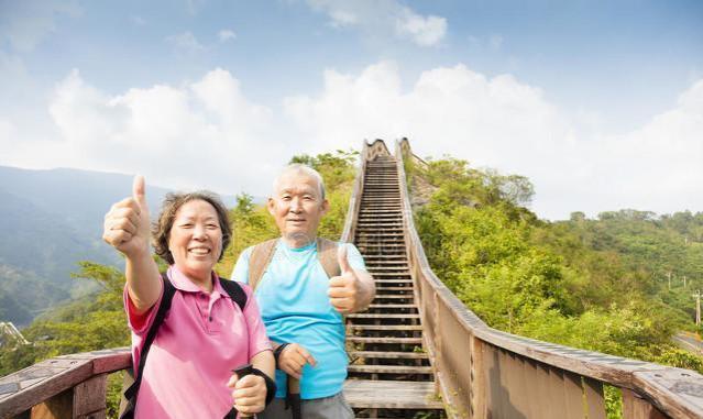 带孙子5年，5000退休金月月倒贴光，决定不再帮他们还房贷！