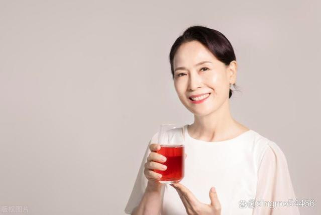 60岁女人，退休金才1260元，但有3件事 让我觉得我是一个成功人士