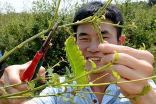 名牌大学<span style='color:red'>毕</span><span style='color:red'>业</span><span style='color:red'>生</span><span style='color:red'>面</span>临就<span style='color:red'>业</span><span style='color:red'>难</span>题，履历光鲜仍<span style='color:red'>找</span><span style='color:red'>工</span><span style='color:red'>作</span>艰<span style='color:red'>难</span>