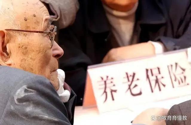 “延迟退休”将过去？新政策老教师受益