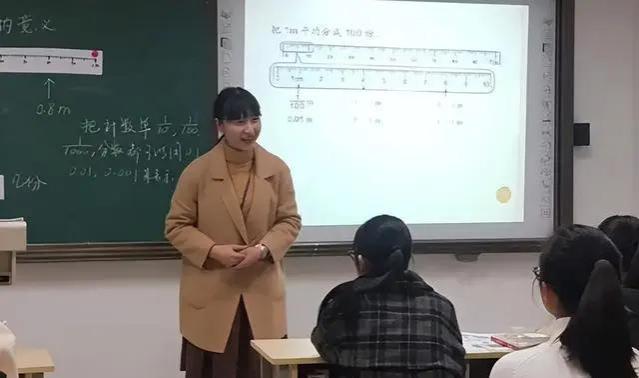 河南某中学新入职教师表走红，网友被严门槛吓到，张雪峰诚不欺我