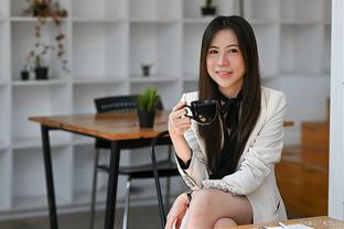 女<span style='color:red'>同</span><span style='color:red'>事</span>搭<span style='color:red'>我</span><span style='color:red'>车</span>回家，吃饭竟然AA制，<span style='color:red'>我</span>半路<span style='color:red'>把</span><span style='color:red'>她</span>扔<span style='color:red'>下</span><span style='color:red'>车</span>，隔天<span style='color:red'>后</span>悔了