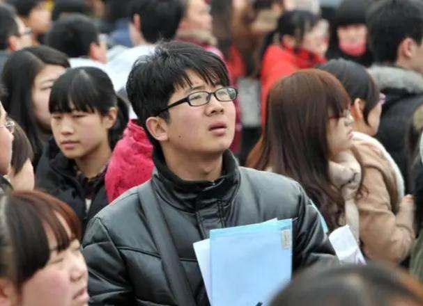 被逐渐抛弃的“夕阳行业”，大学生注意避雷，就业要学会规划