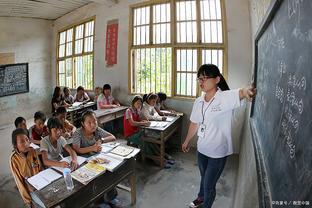 女教师延迟退休，59岁了还在一线教学，成绩突出，校领导并不嫌弃