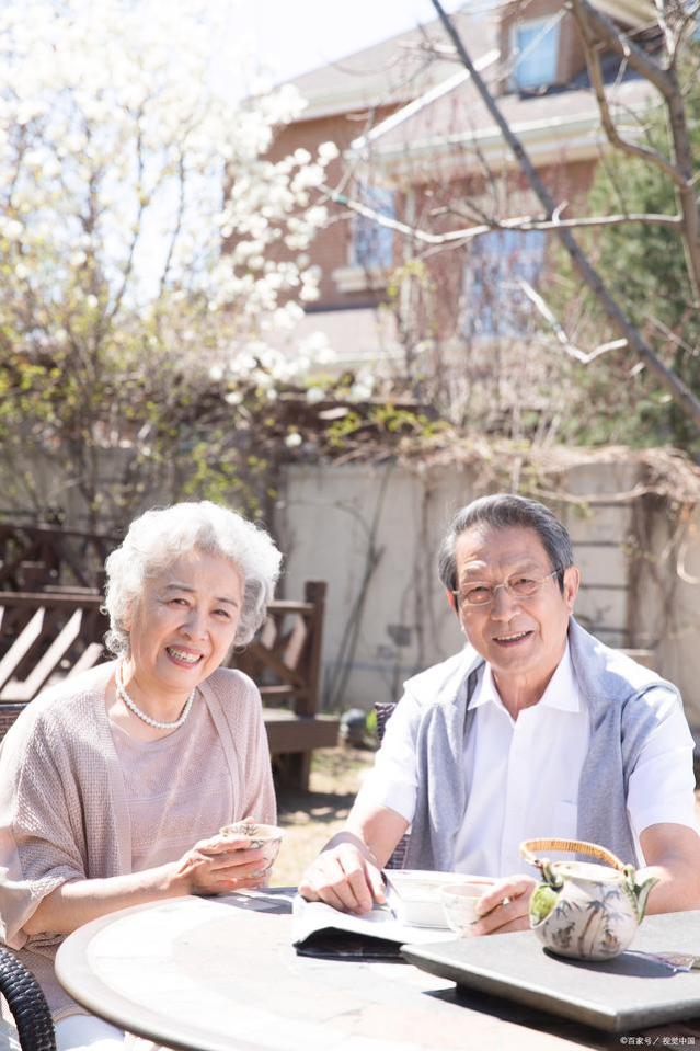 2024年1月起，养老金将按新标准发放，2类退休人员将受益！