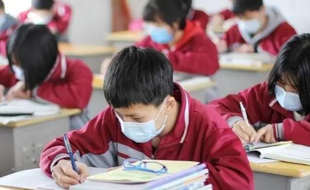 教师职称大变动：中小学教师职称制度继续扩大，薪资将迎来大调整