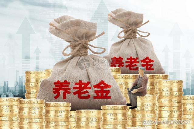 到达法定退休年龄后，劳动合同关系和经济补偿问题解析