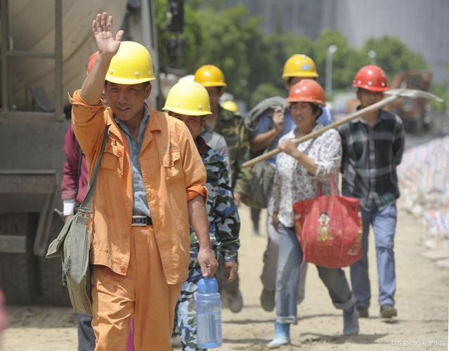 老年农民工黄保想要打工到八十岁，谁来维护农民工的合法权益？