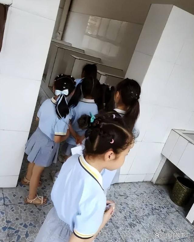 聚焦两会！全国政协委员谈小学生“厕所社交”