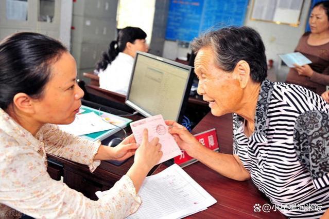 我一直以为农民一个月100多退休金少得可怜，但大部分农民很满意