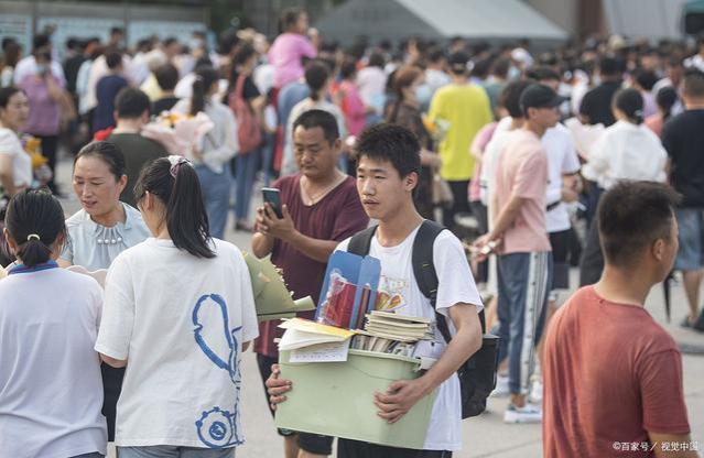 高考成绩580左右，哪些学校考公务员最有优势？这些学校和专业！