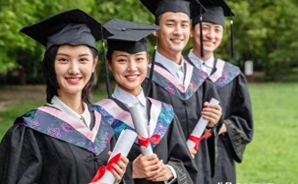 江西3所热门的大学，没想到第二所学校这么厉害，毕业薪资很高