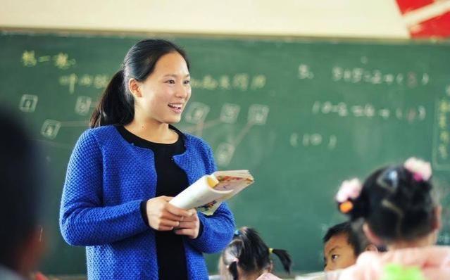 我副局长退休，退了才发现，延退5年，多赚100万的姐才是人生赢家