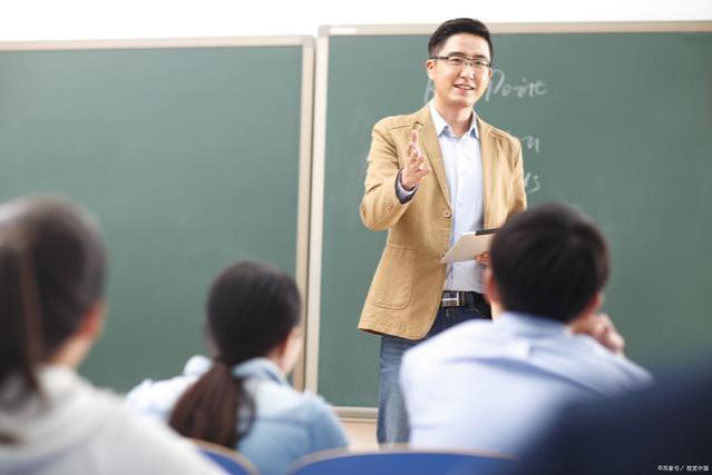 汉语言文学专业：就业方向不止教学，你还能这样选择！