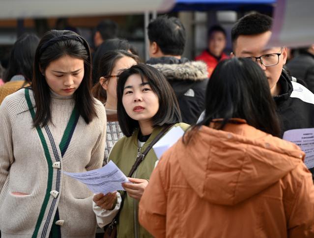 年薪12万起！中国建筑集团春招，12类专业优先！三本学生也有机会